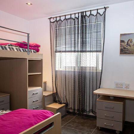 Dolmen Court Flat 10, Qawra Apartment St. Paul's Bay Exterior photo
