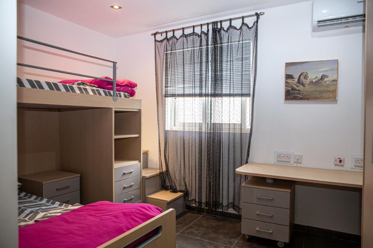 Dolmen Court Flat 10, Qawra Apartment St. Paul's Bay Exterior photo