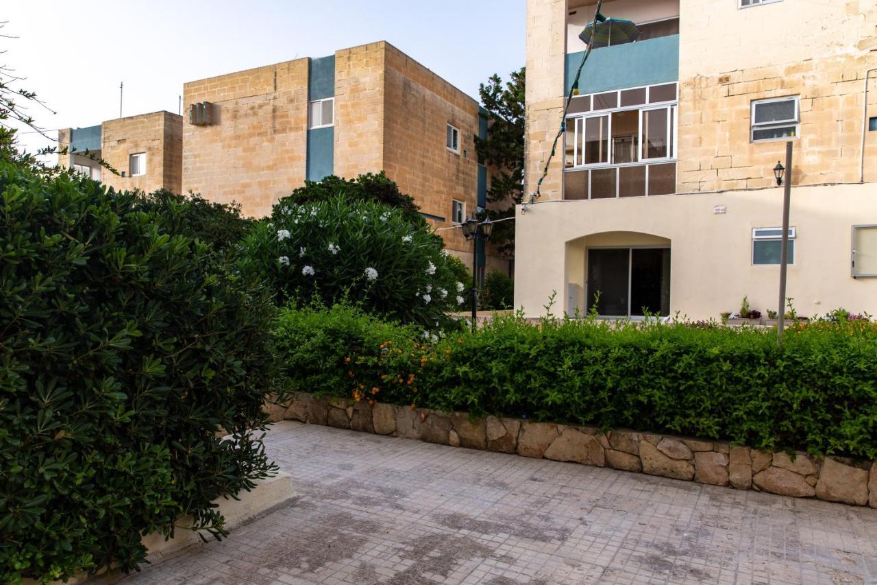 Dolmen Court Flat 10, Qawra Apartment St. Paul's Bay Exterior photo