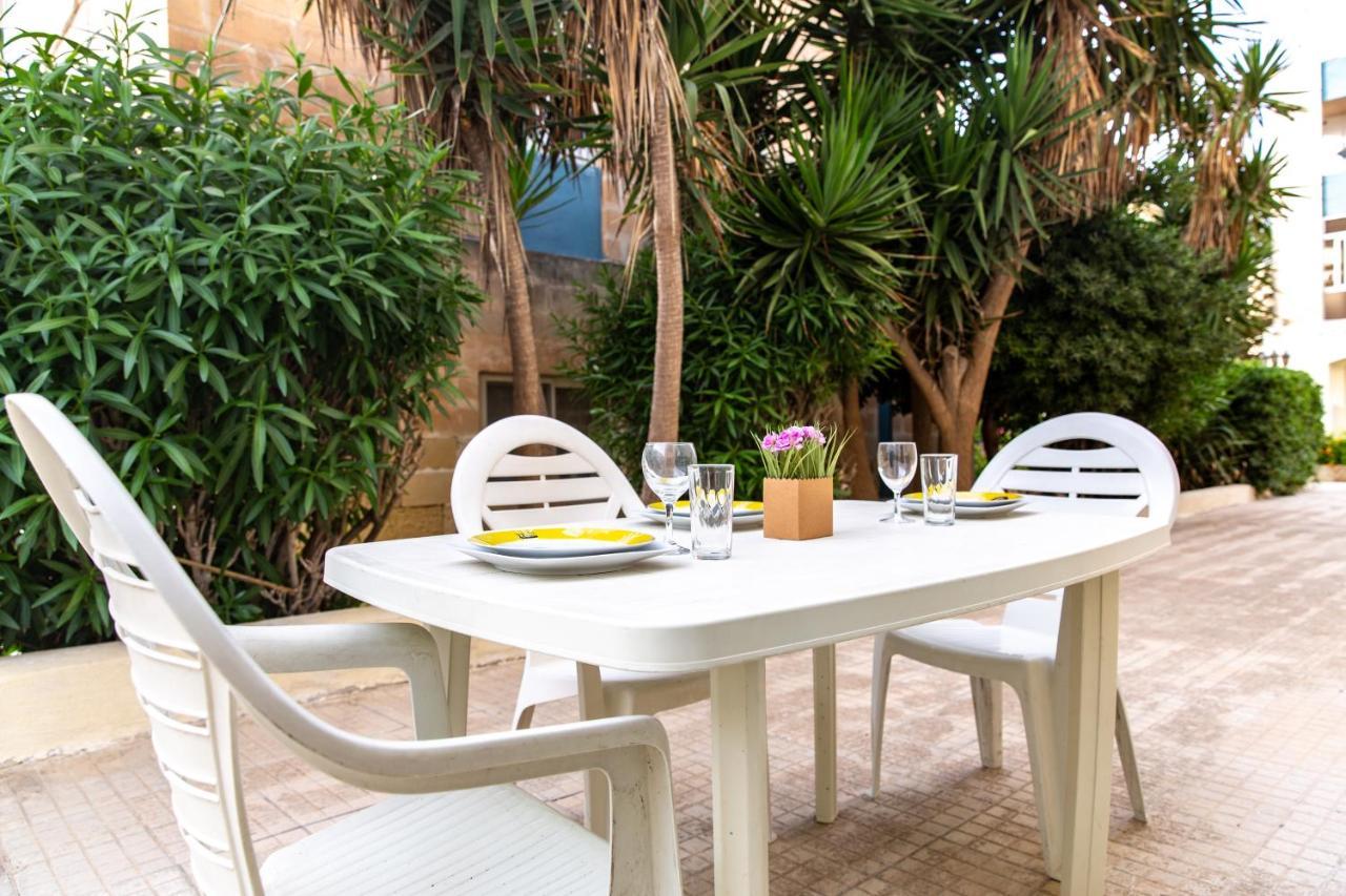Dolmen Court Flat 10, Qawra Apartment St. Paul's Bay Exterior photo