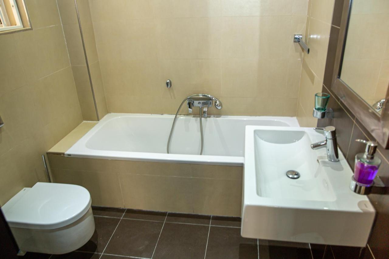 Dolmen Court Flat 10, Qawra Apartment St. Paul's Bay Exterior photo