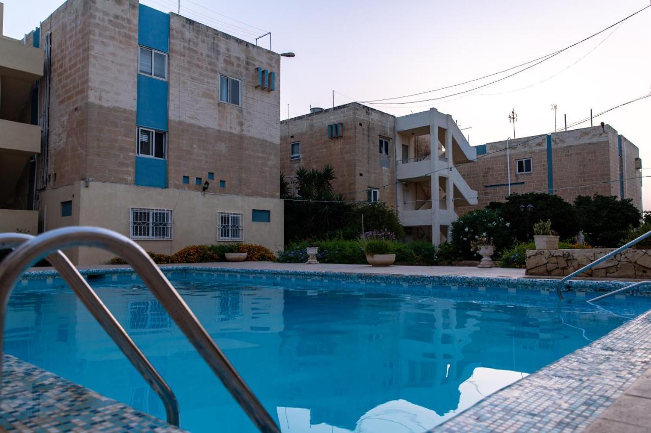 Dolmen Court Flat 10, Qawra Apartment St. Paul's Bay Exterior photo