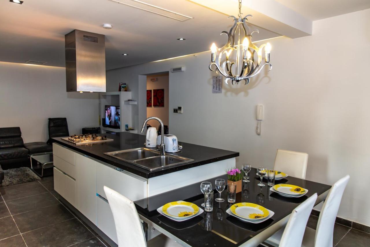 Dolmen Court Flat 10, Qawra Apartment St. Paul's Bay Exterior photo